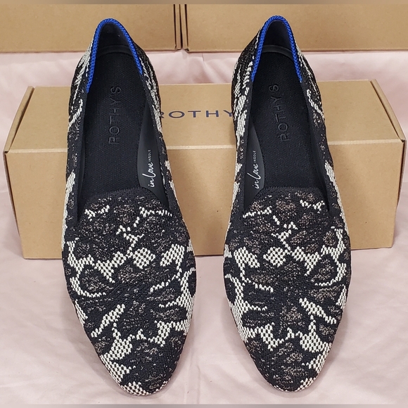 THE FLAT IN BLACK CHANTILLY - Picture 8 of 9